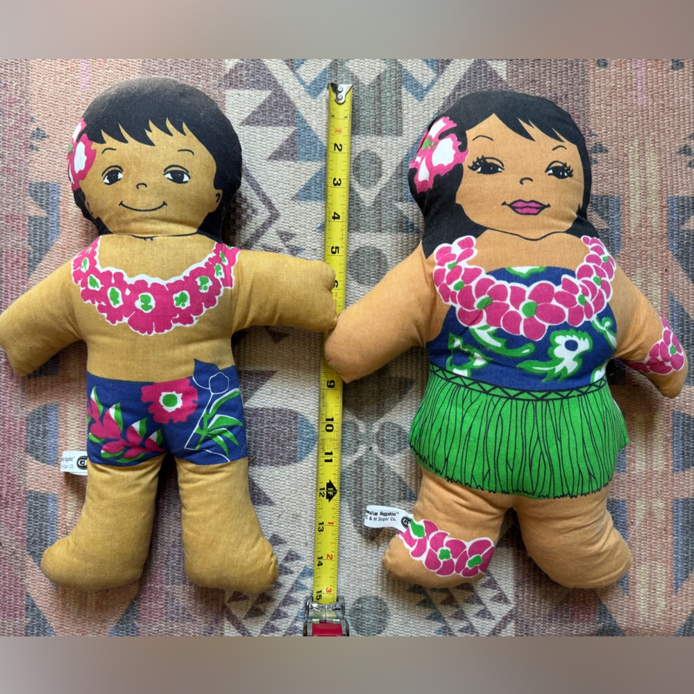 Hawaiian Kids Coloring Book w/DOLLS - VINTAGE - Excellent Condition